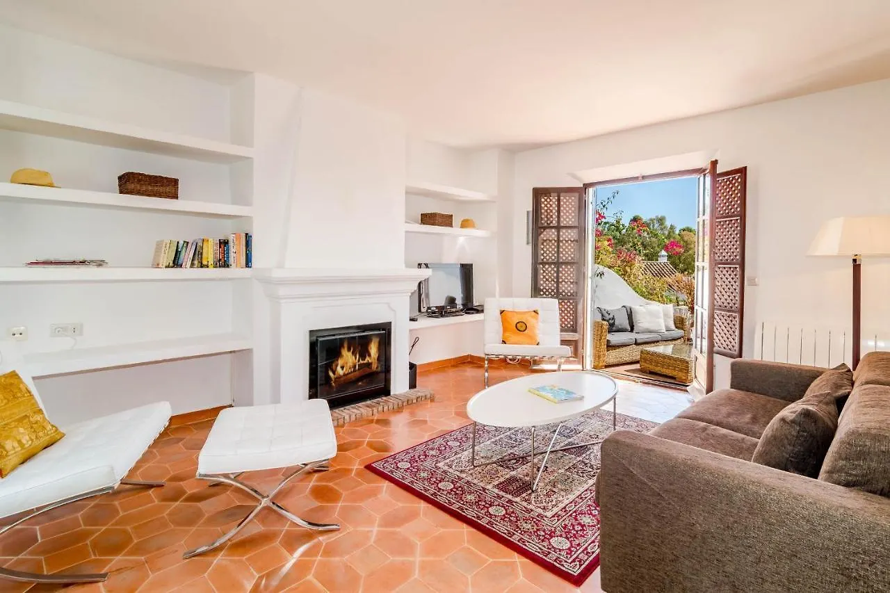 En- Cozy Andalusian Style Townhouse In Marbella Villa Vakantiehuis